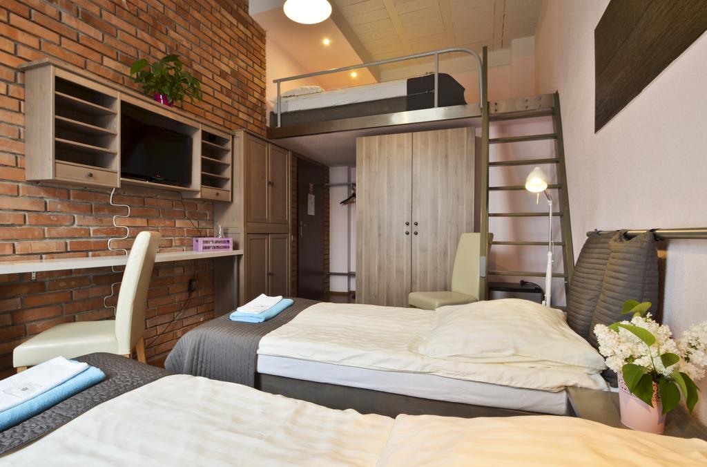 Bed&Breakfast Mikunda Chrzanów Quarto foto